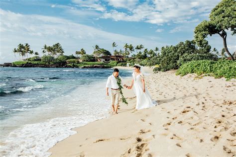 Can You Imagine Anything More Beautiful Hawaii Elopement Officiants