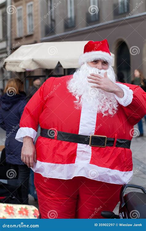 Sehr Fette Santa Claus Redaktionelles Stockfotografie Bild Von