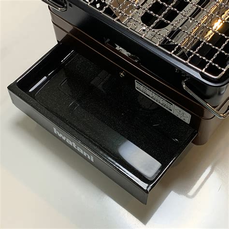 Перевод контекст 家庭 c японский на русский от reverso context: 家庭用焼き鳥器といえば、やっぱりイワタニの「炙りや」が ...