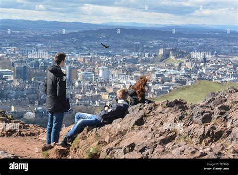 Edinburgh, Scotland, UK. 28th March, 2016. UK weather: a bright Stock