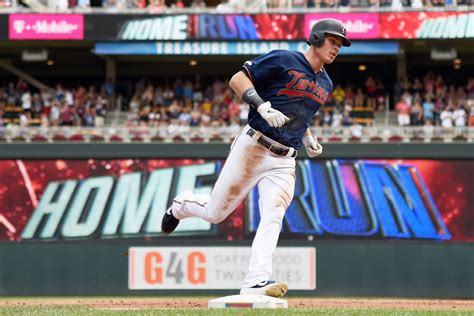 How The Twins Are Obliterating Baseballs Home Run Record The New