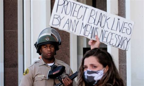 Polícia Mata Jovem Hispânico Na Califórnia Nos Eua E Reacende Protestos Contra Racismo E