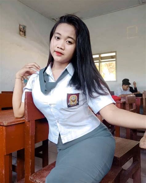 Pin oleh Dark Kuro di Thời trang nữ Mode wanita Perkumpulan wanita Gadis cantik asia