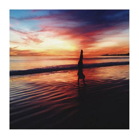 Sunset Handstands On The Beach Wrongsideupginger Sunset Celestial