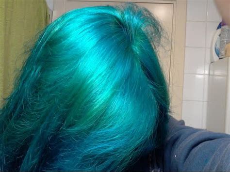 If your hair is too yellow, applying if your try to dye dark hair, the color won't show up at all. How to dye your hair blue/turquoise/esmerald green. - YouTube