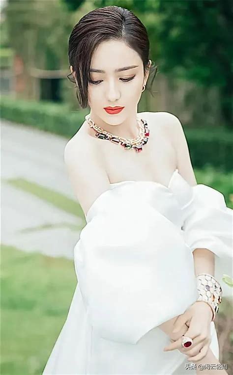 Tong Liya Sexy And Charming Body Beautiful Like A Fairy Inews
