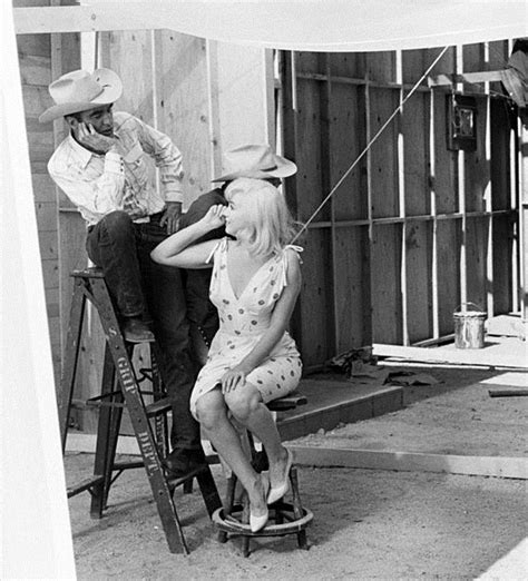 Marilyn Monroe Montgomery Clift And Clark Gable On The Set Of The