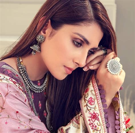 ayeza khan wows us with new bridal fashion look [pictures] lens