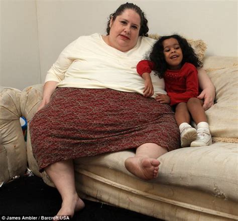 女子为当全球最胖女人每天暴饮暴食增肥 安吉新闻网