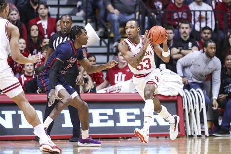 Tamar Bates Career Day Sparks Iu Mens Basketball To Victory The Daily Hoosier