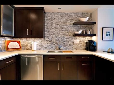 Traditional kitchens combine american and english designs from the 19th century and feature elaborate molding and ornate cabinetry. Modern Kitchen Designs Photo Gallery - YouTube