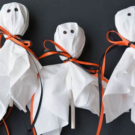 19 Kid Friendly Diy Halloween Projects That Are Inexpensive And Super Easy