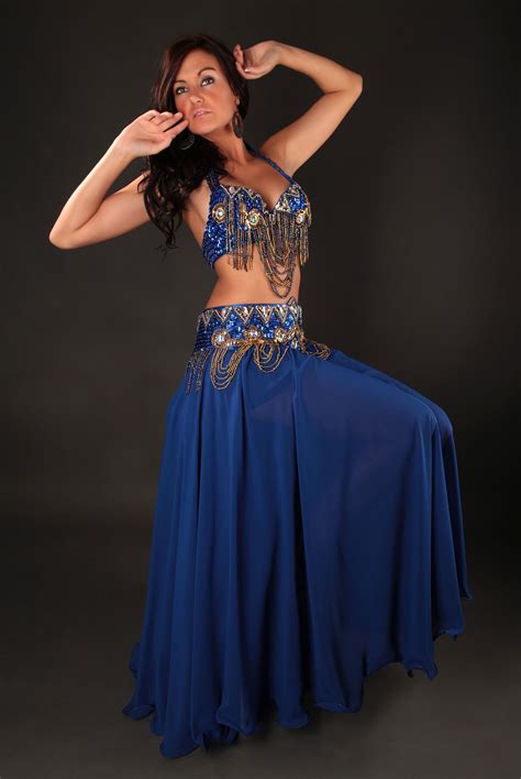 Participation d'au salon de danse (ecole valérie plazenet, paris 15ème) : Costume danse orientale perlé en mousseline et satin ...