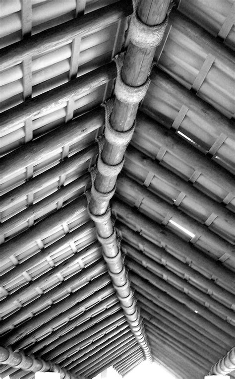 Bamboo Roof Construction สถาปัตยกรรมแบบยั่งยืน บ้านท่อนไม้ อุปกรณ์