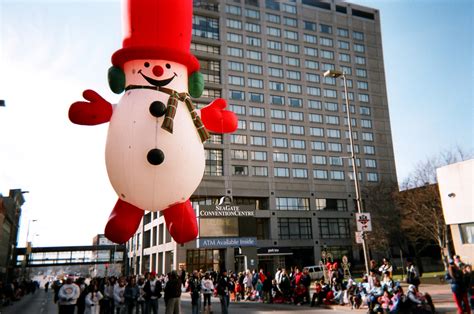 Frosty Snowman Parade Balloon Fabulous Inflatables Christmas Parade