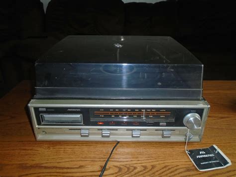 Vintage Soundesign 4719 Amfm Stereo 8 Track Phono Record Player