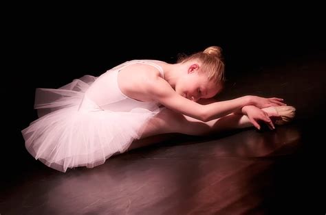 Hd Wallpaper Female Ballerina Girl Pointe Shoes Ballet Ballet Dancer Indoors Wallpaper Flare