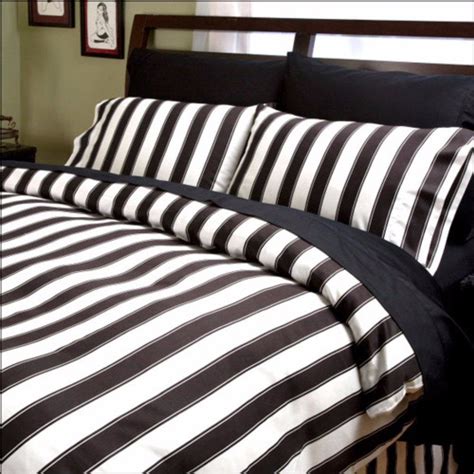 Black And White Striped Duvet Cover In 2020 Striped Duvet Covers