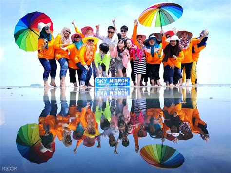 Sky mirror upplevelser på kuala selangor från kuala lumpur. Sky Mirror & Sekinchan Paddy Field Tour from Kuala Lumpur ...