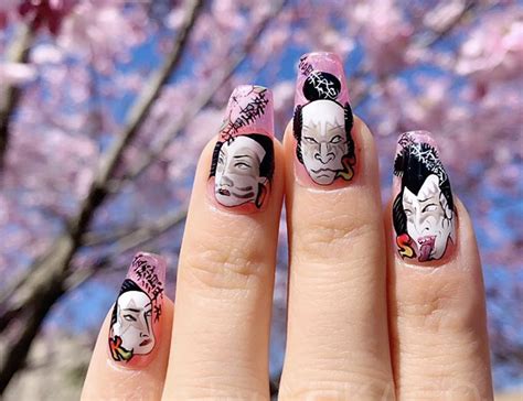 Japanese Nail Artist Impresses With Captivating Designs