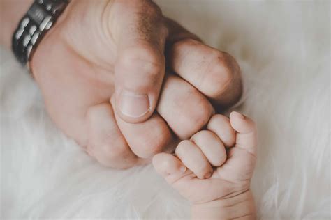 5 Simple Ways To Help Dad Bond With Baby Unfrazzled Mama