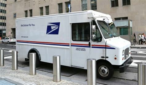 16 Surprising Things Your Mail Carrier Knows About You Dashtech