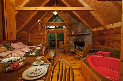 Perfect choice for a honeymoon in northern illinois. Gatlinburg romantic hot tub cabin, extreme privacy, woodburning fireplace, jacuzzi, come to the ...