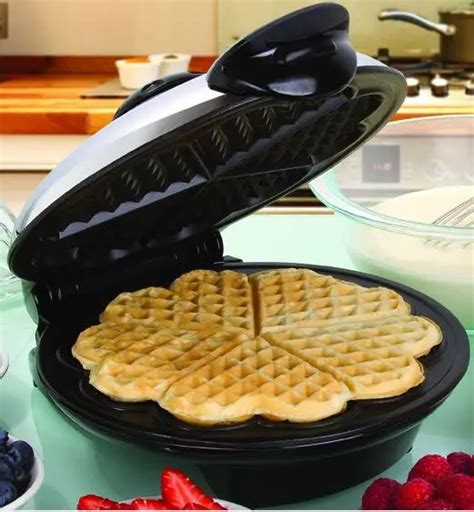 Euro Cuisine Wm520 Eco Friendly Heart Shaped Waffle Maker Review Ptfe