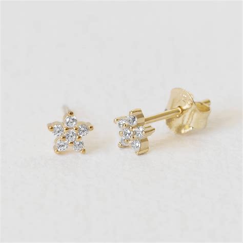 Tiny Flower Stud Earring Small Diamond Earring Dainty Post Etsy