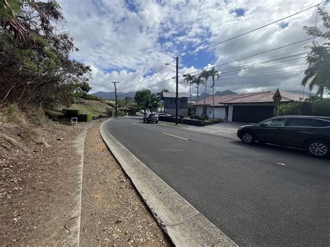 Hiking the Lanikai Pillbox Trail (Kaʻiwa Ridge) on Oʻahu: All Three