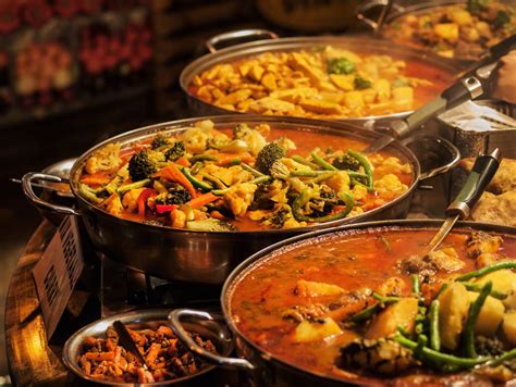 Go anywhere where protein is king. Show Me The Curry: 7 Indian LCHF & Keto Diet Plan Curry ...