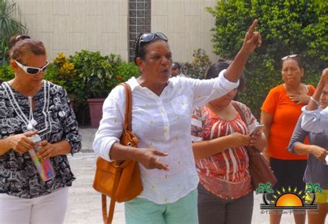 Islanders Demand Justice For Faye Lin Cannon The San Pedro Sun