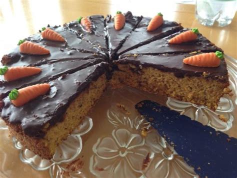 Sep 28, 2021 · die rezepte stammen von meiner italienischen mutter, der oma und sogar von der uroma. Möhrentorte ohne Mehl (altes DDR Rezept leicht verfeinert ...