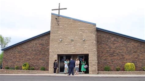 Kentucky Church Holds Easter Service Police Issue Quarantine Notices