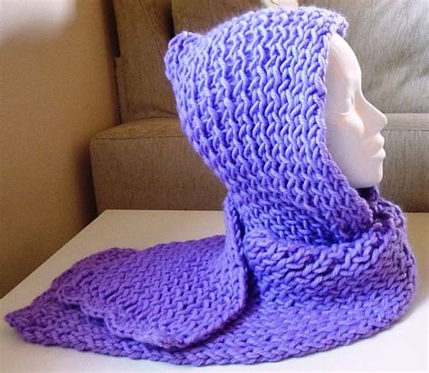 This means to put the first row of yarn on the loom. LuisaBaccellieri's Hooded scarf (loom knitting) | Loom ...