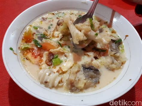 Maybe you would like to learn more about one of these? Rahasia Sukses Dudung Roxy, Ikon Sop Kaki Kambing Jakarta