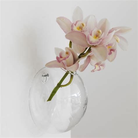 Hanging ball Beatrice vase (Set of 3) | Hanging glass vase, Hanging vases, Hanging wall vase