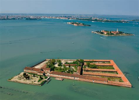 Your Tours In Venice The Island Of Lazzaretto Nuovo Venices Old