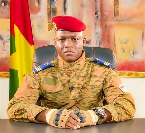 Transition Politique Le Capitaine Ibrahim Traoré à Lépreuve Du