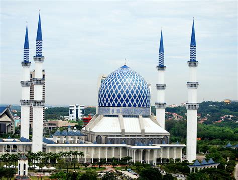 Lawatan bilal dari mekah ke mssaas shah alam 01 wmv. Masjid Shah Alam | This photo was taken from my hotel room ...