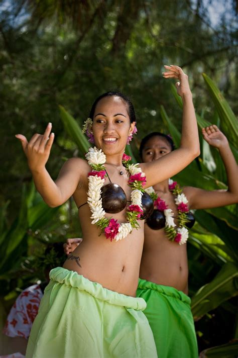 Tahitian Dancers Layover Guide Dancer Tahitian Hula Dancers