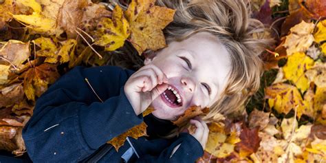 Child Autumn Fall Wallpapers Wallpaper Cave