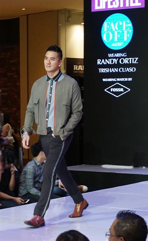 Look the part with men's formal wear. Streetwear Men's Fashion and OOTD Looks for Guys in 2017 ...