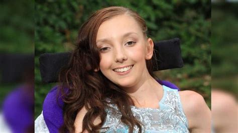 Wheelchair Teen Proves More Courageous Than Her Mugger Fights Back And