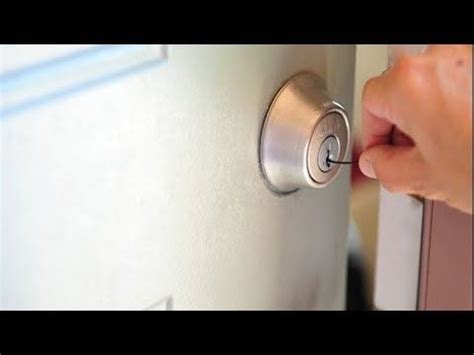 Or maybe you've always wondered how they do it in the movies? How to Open a Kwikset Smart Key Lock in 10 seconds Video ...