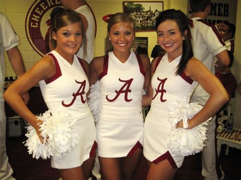 pictures of alabama cheerleaders to get you ready for game day