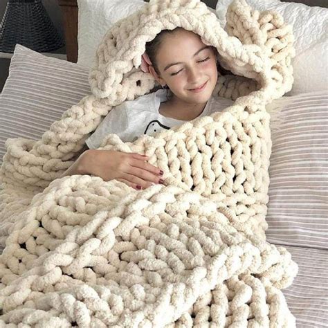 Chunky Knit Blanket | hand knit blanket | chunky knitted blanket 