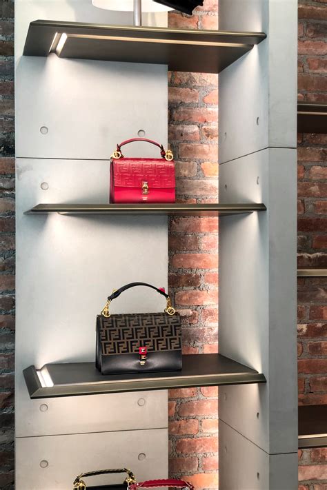 By submitting this form, you are granting: Boutique in Soho, New York - Fußböden und Wandfliesen ...