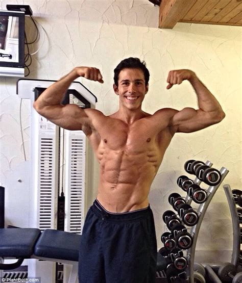 Vegan Bodybuilders Reveal How They Got Ripped By Eating Just Vegetables