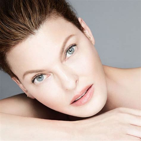 Linda Evangelista On Her Skincare Routine And Beauty